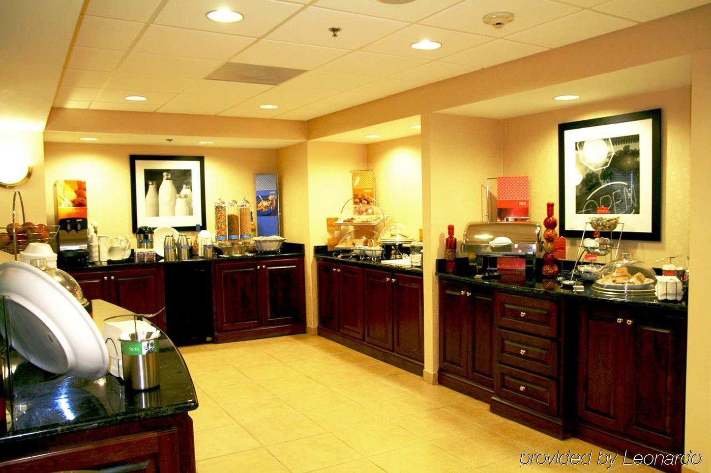 Hampton Inn Manning Restaurant photo